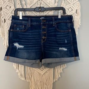 NWOT Old Navy Boyfriend Mid-Rise Shorts